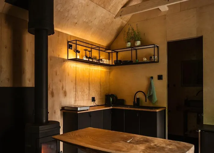 Linia Brzegowa Jeziora Kaszuby Sauna I Balia *